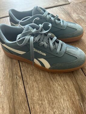 Reebok Leather/Suede Dusty Blue Low-Top Sneakers with White Stripes and Gum Sole